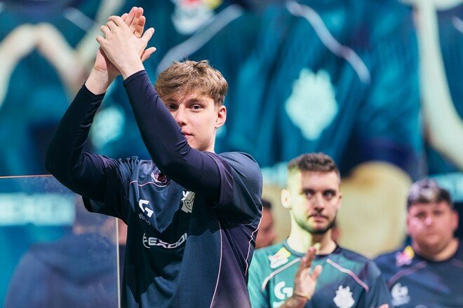 G2 відмовилися від російського снайпера на користь українця r1nkle