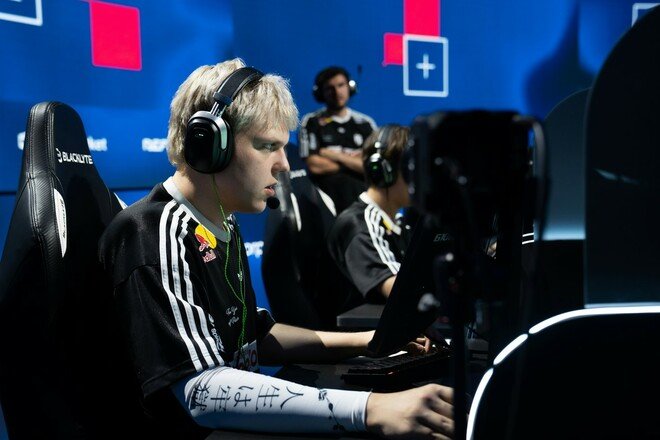 FUT – Vitality. BLAST Open Porto. Група B.