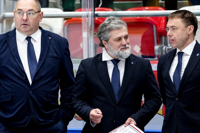 ОФІЦІЙНО. Збірна України з хокею залишилась без тренера