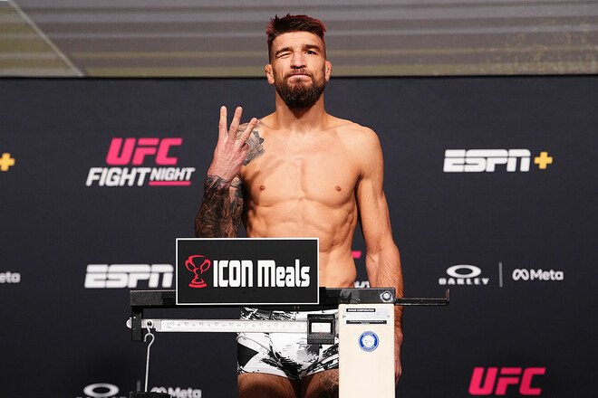 Амосов на UFC 328. Чому це поворотний турнір у кар'єрі українця?