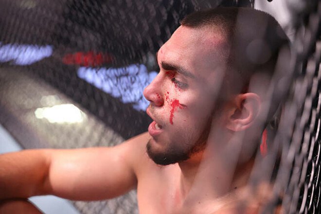 Українець Мінєв невдало дебютував у UFC, програвши вперше в кар'єрі